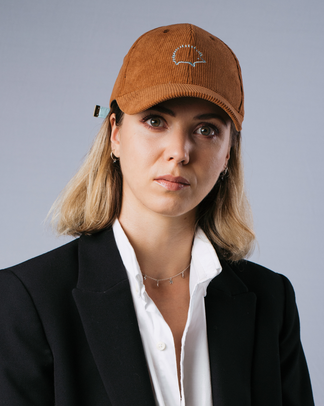 GORRA PÚAS